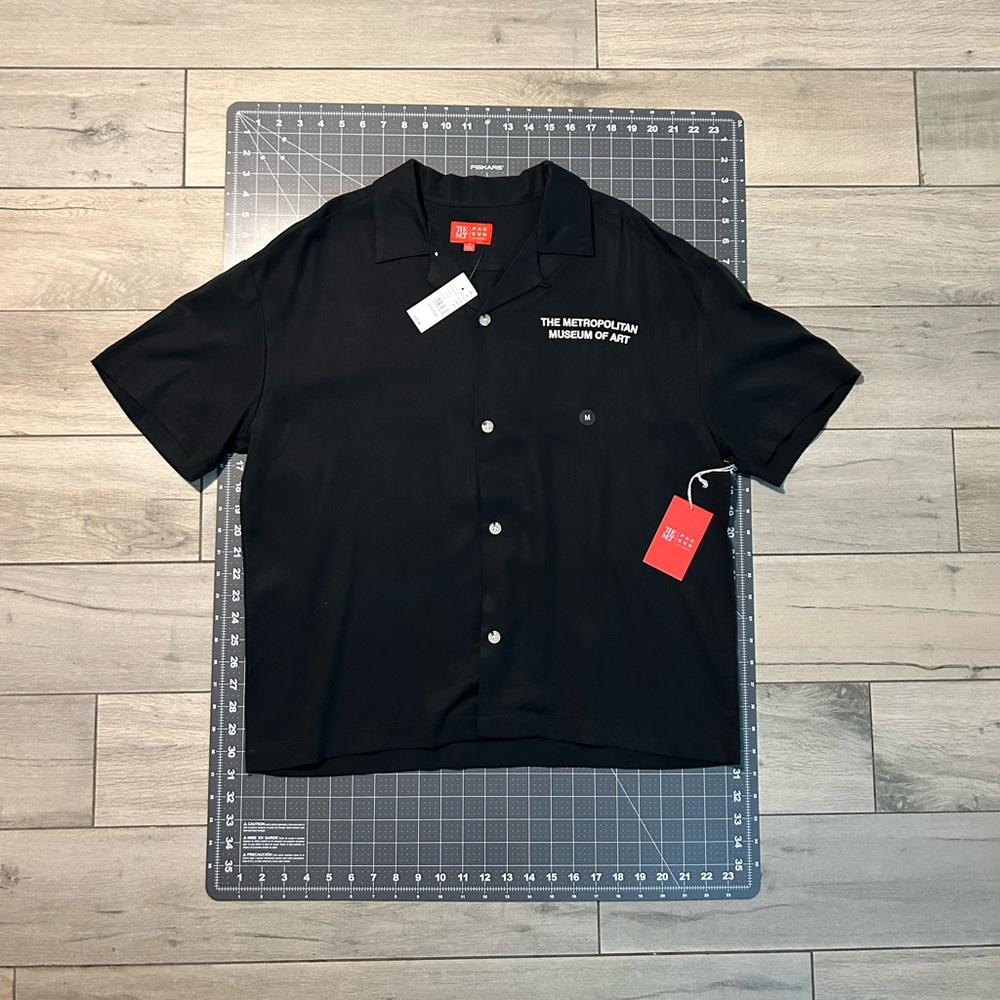 The Met x Pacsun black button-up